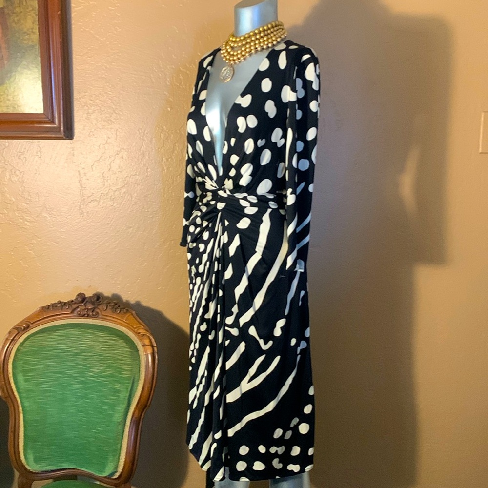 Rare ISSA London Abstract Polka Dot Silk Jersey Dress.  Sz 10